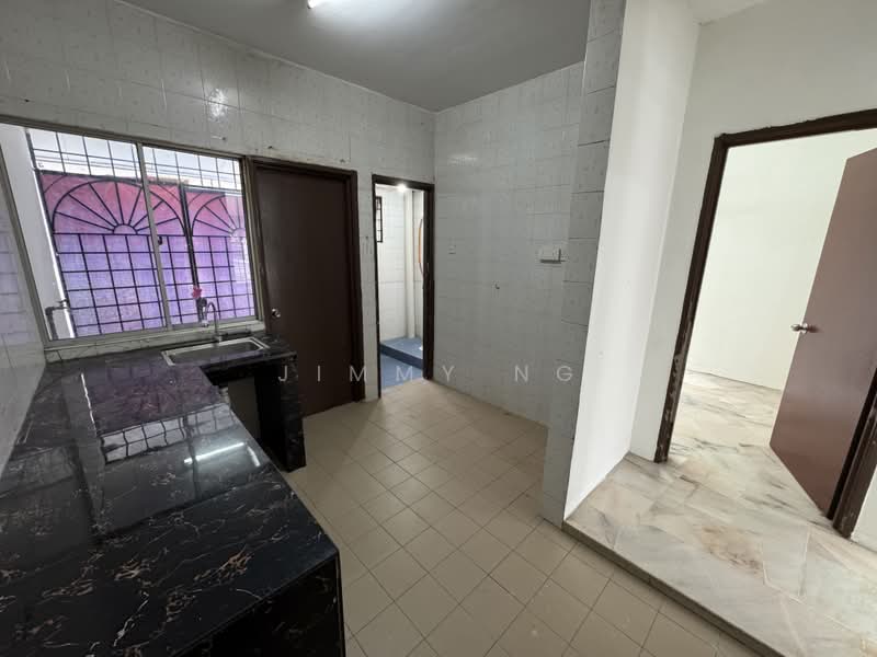 2-storey Terraced House for Sale in Bandar Damai Perdana (Cheras) - Jimmy Ng - Kitchen - PropertyGuru.com.my