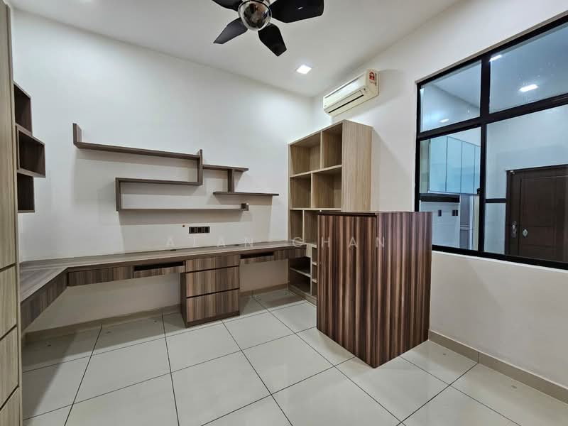 2-storey Terraced House for Rent in 16 Sierra (Puchong) - Alan Chan - Study - PropertyGuru.com.my