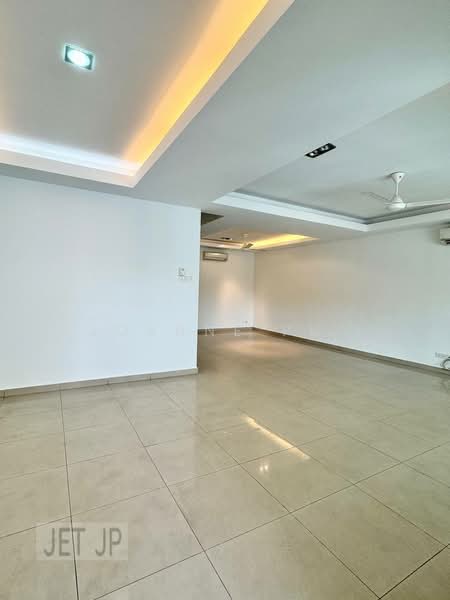 Rumah Teres 2 Tingkat untuk Dijual di Bandar Bukit Tinggi (Klang) - Joanne Pua - Living Room - PropertyGuru.com.my