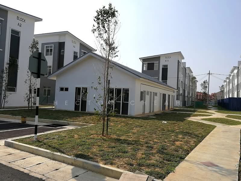Rumah Bandar untuk Dijual di Sungai Buloh (Selangor) - Hector Cheah - Exterior - PropertyGuru.com.my