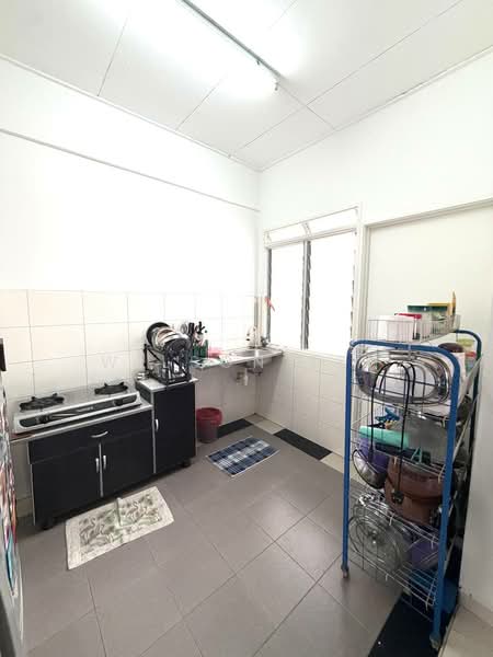 Rumah Flat untuk Dijual di Flat Bukit Indah - Wilson Teh - Kitchen - PropertyGuru.com.my
