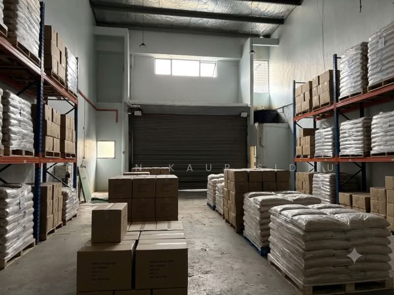 Terrace Factory for Sale in Hicom - Glenmarie Industrial Park (Shah Alam) - Renvin KAUR SIDHU - Sample look - Storage - PropertyGuru.com.my