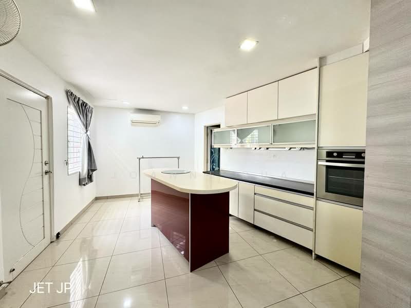 2-storey Terraced House for Sale in Bandar Botanic (Klang) - Joanne Pua - Kitchen - PropertyGuru.com.my