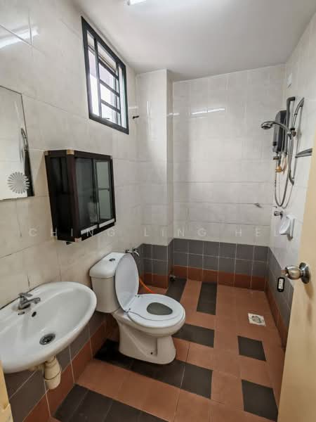 Rumah Teres untuk Dijual di Johor Bahru (Johor) - Ching Ling Hel - Bathroom - PropertyGuru.com.my