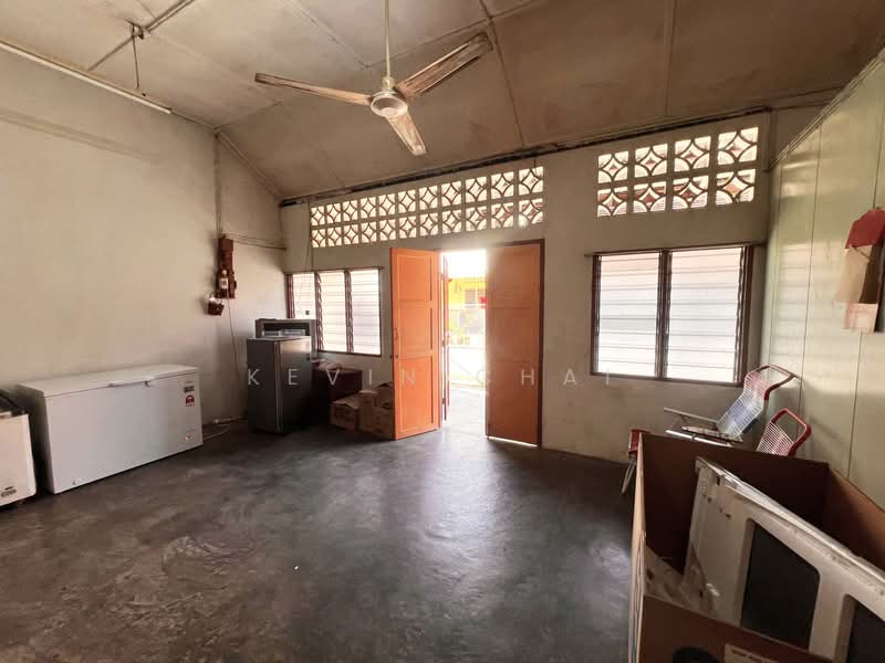Rumah Teres 1 Tingkat untuk Dijual di Kampar (Perak) - Kevin Chai - Living Area - PropertyGuru.com.my