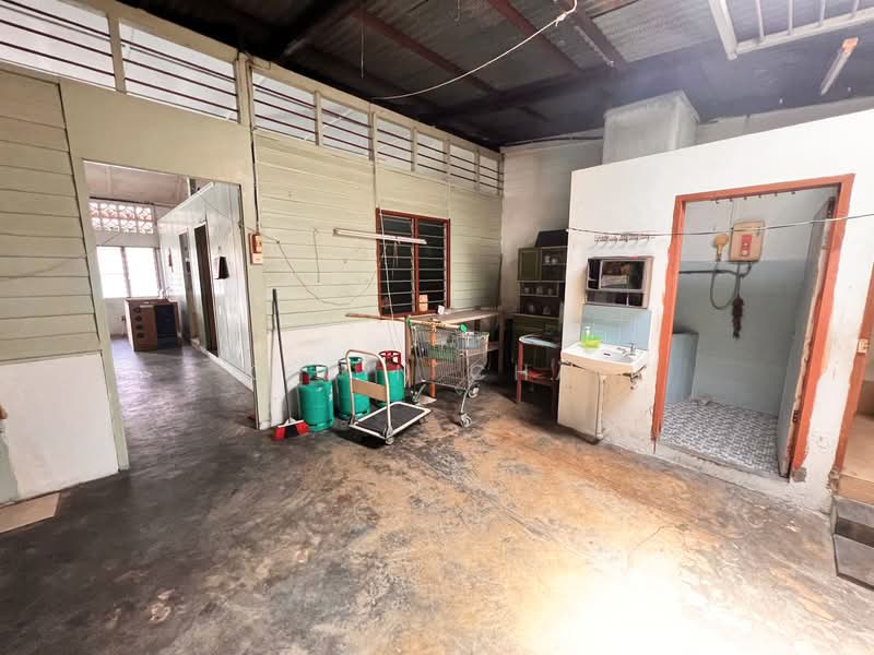 Rumah Teres 1 Tingkat untuk Dijual di Kampar (Perak) - Kevin Chai - Dining Area - PropertyGuru.com.my