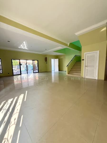 Bungalow for Sale in Taman Melawati (Ulu Kelang) - Marcus Chye - Living Room - PropertyGuru.com.my