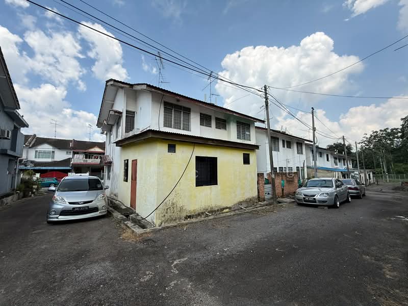 2-storey Terraced House for Sale in Senai (Johor) - Henric Chng - Exterior - PropertyGuru.com.my