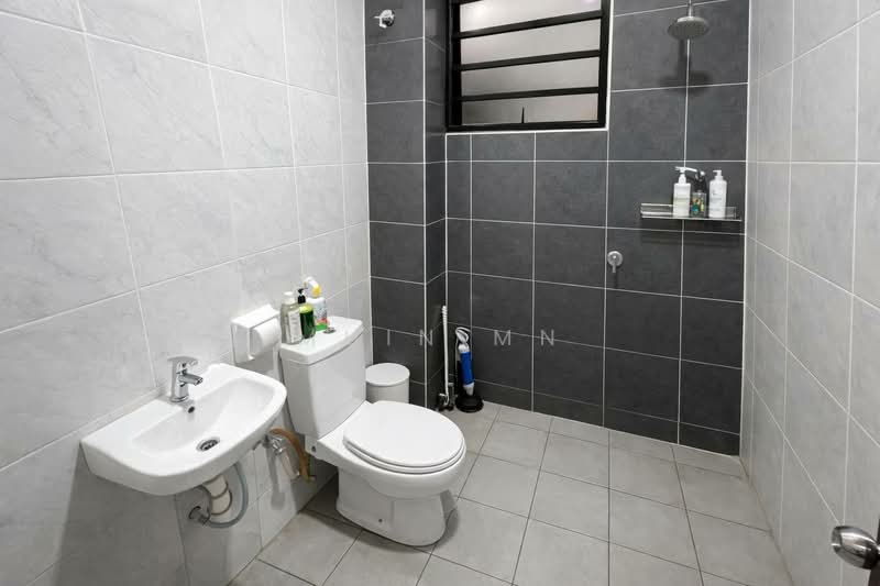 Rumah Teres 2 Tingkat untuk Dijual di Sungai Buloh (Selangor) - Muin Mn - Bathroom - PropertyGuru.com.my