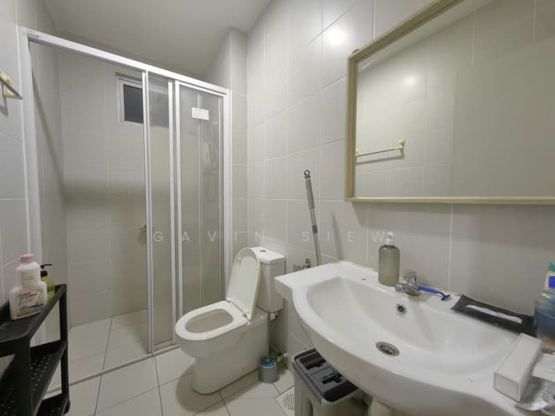 Servis Apartment untuk Disewa di Meridin Bayvue Serviced Apartment - Gavin Siew - Bathroom - PropertyGuru.com.my