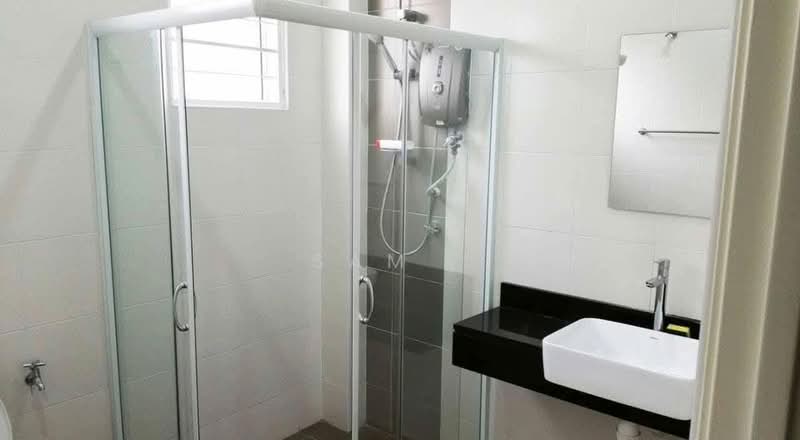 2-storey Terraced House for Rent in Bandar Seri Botani (Ipoh) - Sam . - Bathroom - PropertyGuru.com.my