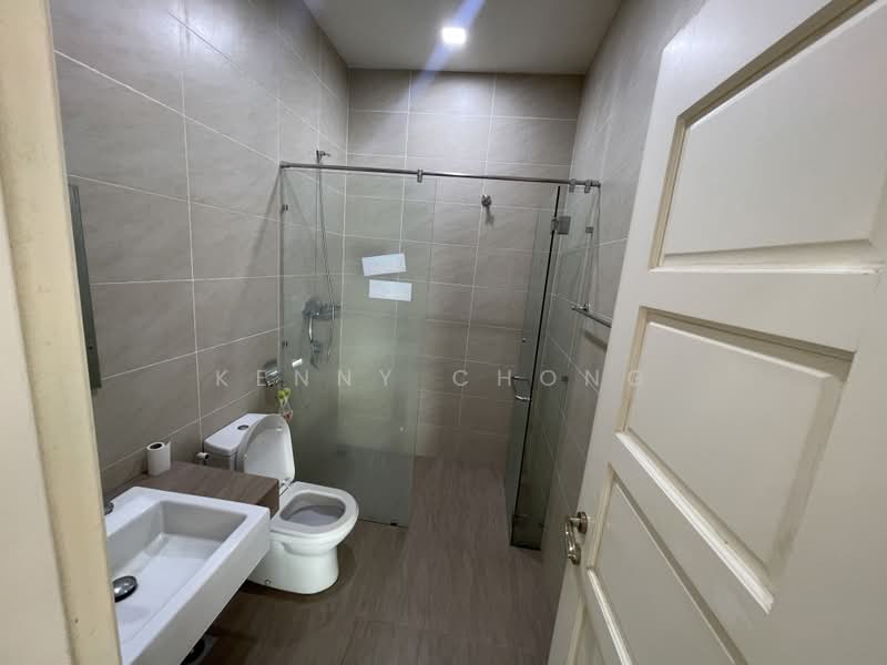Rumah Berkembar untuk Disewa di Cyberjaya (Selangor) - Kenny Chong - Bathroom - PropertyGuru.com.my
