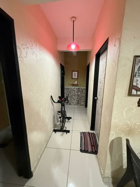 Apartment for Sale at Sri Putra Apartment - Melinda Ee - Corridor - PropertyGuru.com.my