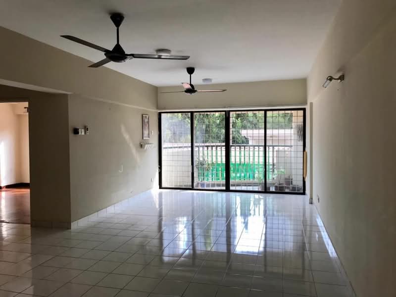 Apartment for Sale at Anjung Hijau (Greenfields) - Justin Ng - Living Room - PropertyGuru.com.my