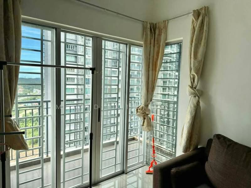 Servis Apartment untuk Dijual di Savanna Executive Suite @ Southville City - Mohd Ridzuan - Balcony - PropertyGuru.com.my