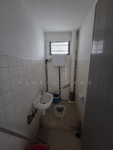 Rumah Teres 2 Tingkat untuk Dijual di Johor Bahru (Johor) - Henric Chng - Bathroom - PropertyGuru.com.my