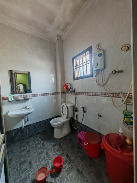 Rumah Teres 2 Tingkat untuk Dijual di Taman Impian Emas (Skudai) - Jayden Neo - Bathroom - PropertyGuru.com.my