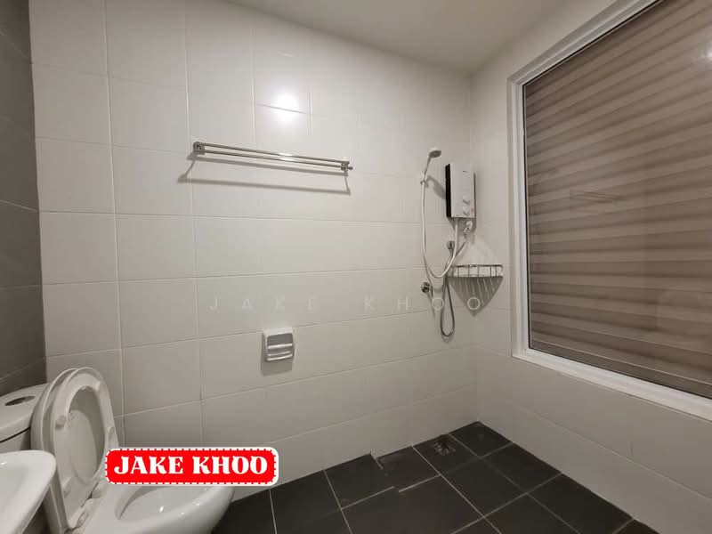 Condominium for Sale at SummerSkye Residences - Jake Khoo - Bathroom - PropertyGuru.com.my