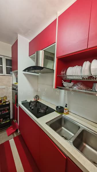 Apartment for Sale at Precinct 9 - Norhafiz Bin Mohd Nor - Kitchen - PropertyGuru.com.my