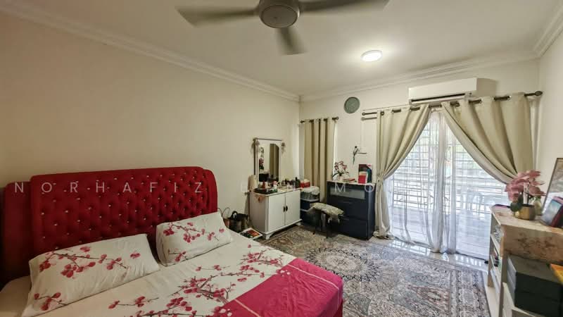 Apartment for Sale at Precinct 9 - Norhafiz Bin Mohd Nor - Bedroom - PropertyGuru.com.my