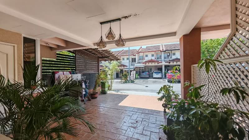 Apartment for Sale at Precinct 9 - Norhafiz Bin Mohd Nor - Exterior - PropertyGuru.com.my