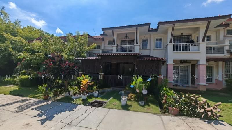 Apartment for Sale at Precinct 9 - Norhafiz Bin Mohd Nor - Exterior - PropertyGuru.com.my