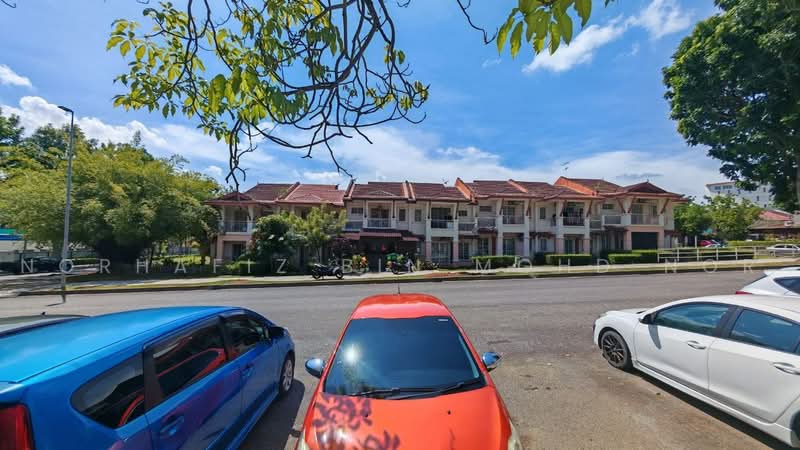 Apartment for Sale at Precinct 9 - Norhafiz Bin Mohd Nor - Exterior - PropertyGuru.com.my