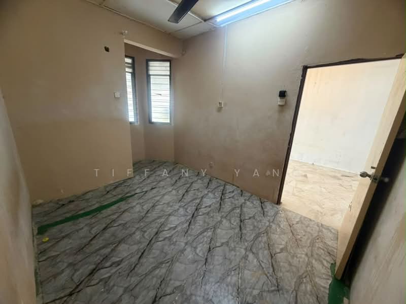 Rumah Teres 1 Tingkat untuk Dijual di Taman Bersatu (Rawang) - Tiffany Yang - Bilik Tidur - PropertyGuru.com.my