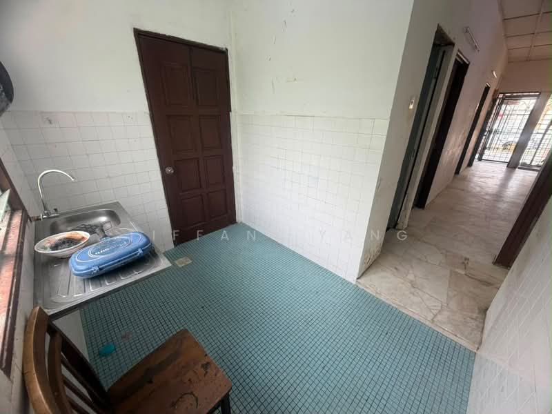 Rumah Teres 1 Tingkat untuk Dijual di Taman Bersatu (Rawang) - Tiffany Yang - Kitchen - PropertyGuru.com.my