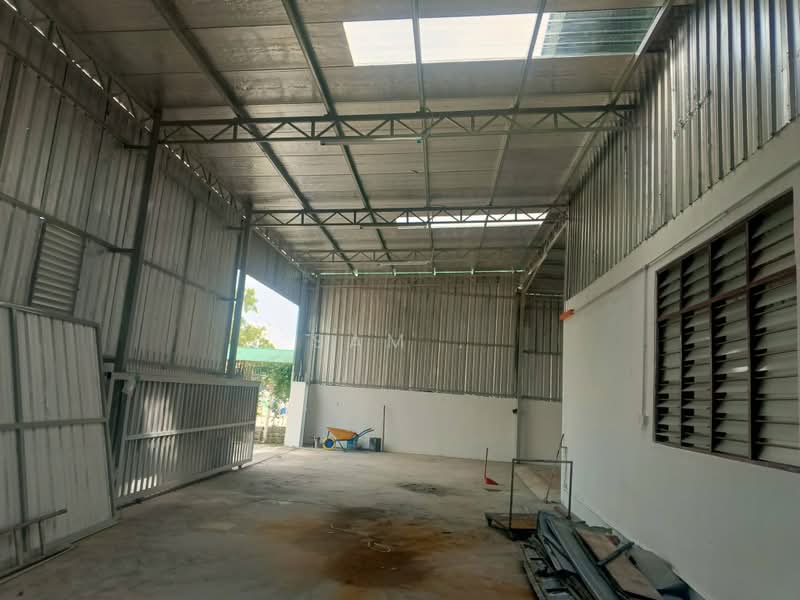 Kilang untuk Disewa di Kawasan Perindustrian Sri Rapat (Ipoh) - Sam . - Interior - PropertyGuru.com.my