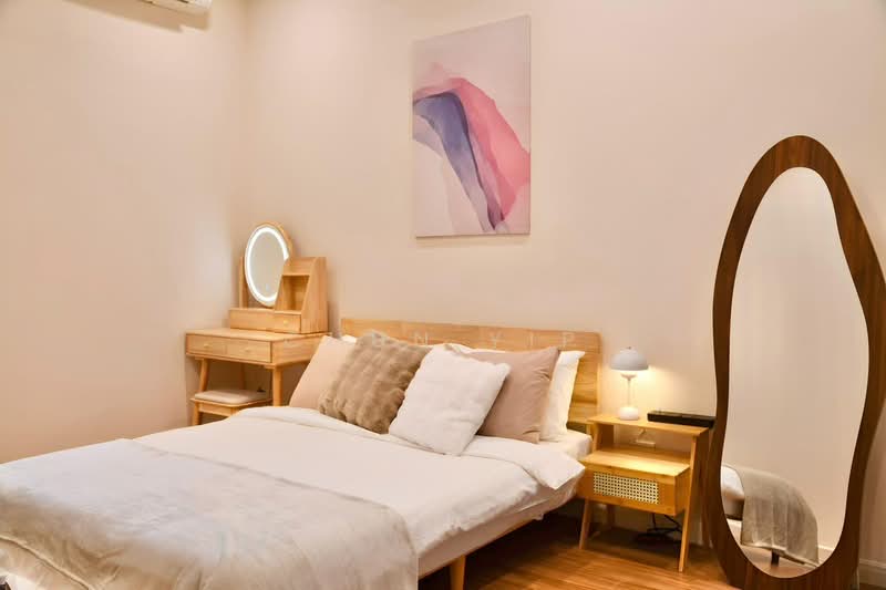 Servis Apartment untuk Disewa di Sunway Velocity TWO - Chun Yip - Bedroom - PropertyGuru.com.my