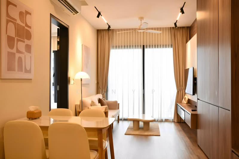 Servis Apartment untuk Disewa di Sunway Velocity TWO - Chun Yip - Living Room - PropertyGuru.com.my