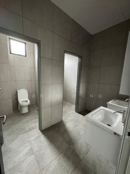 Kilang untuk Dijual di Pulau Indah Industrial Park (Pelabuhan Klang) - Fanny Wong - Bathroom - PropertyGuru.com.my