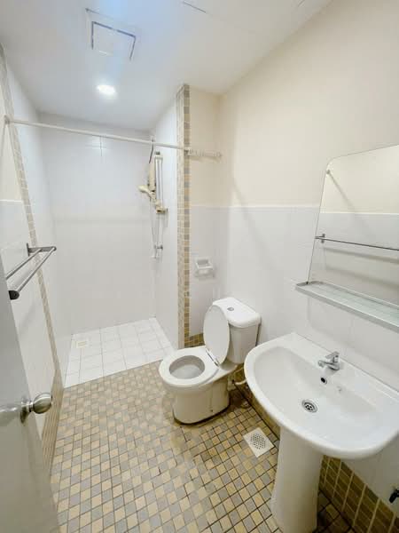 Kondominium untuk Disewa di Perdana Emerald - Nic Cheah - Bathroom - PropertyGuru.com.my