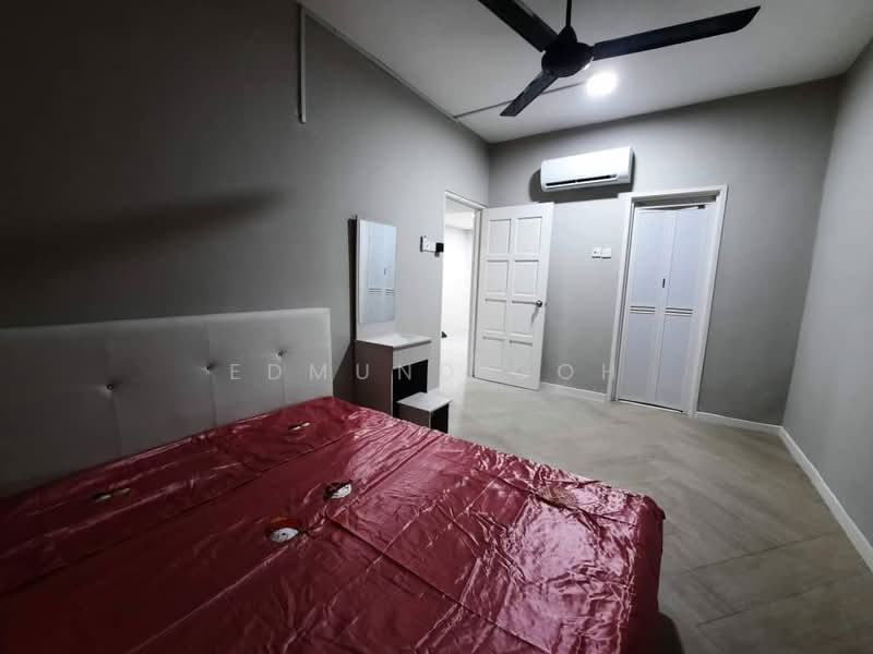 Pangsapuri untuk Dijual di Vista Pinggiran Apartment - Edmund Goh - Bedroom - PropertyGuru.com.my
