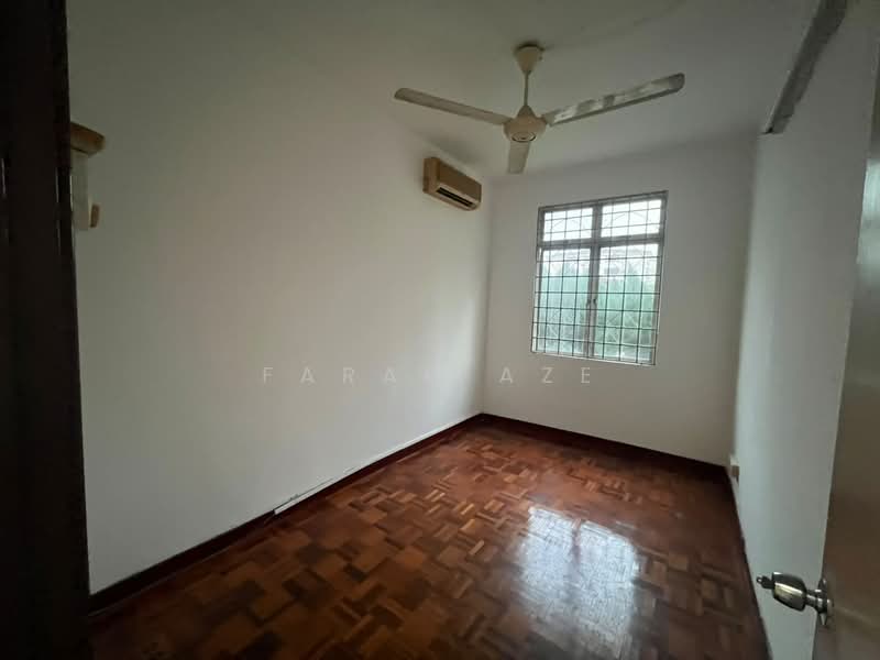 Apartment for Sale at Subang Perdana Goodyear Court 7 - Farah Aze - Bedroom - PropertyGuru.com.my