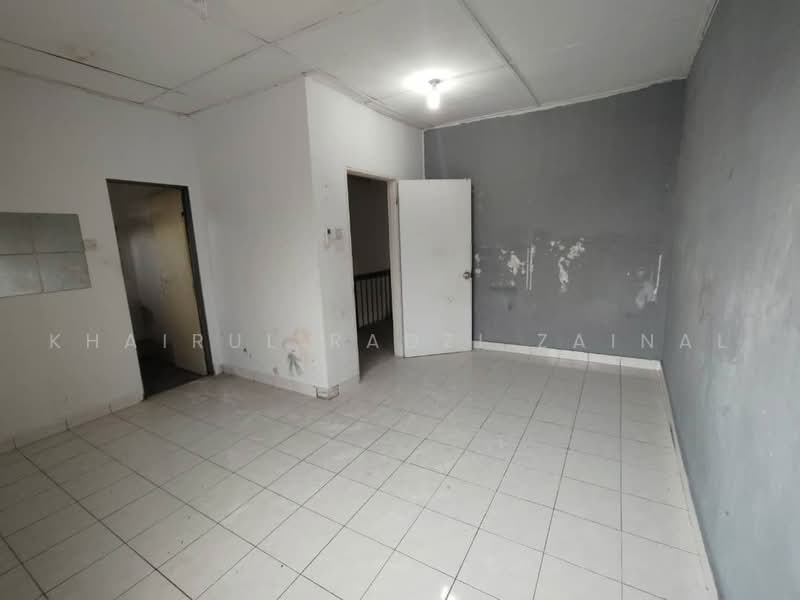 Rumah Teres 2 Tingkat untuk Dijual di Taman Sri Andalas (Klang) - Khairul Radzi Zainal - Interior - PropertyGuru.com.my
