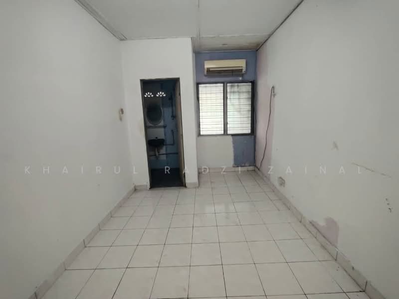 Rumah Teres 2 Tingkat untuk Dijual di Taman Sri Andalas (Klang) - Khairul Radzi Zainal - Interior - PropertyGuru.com.my