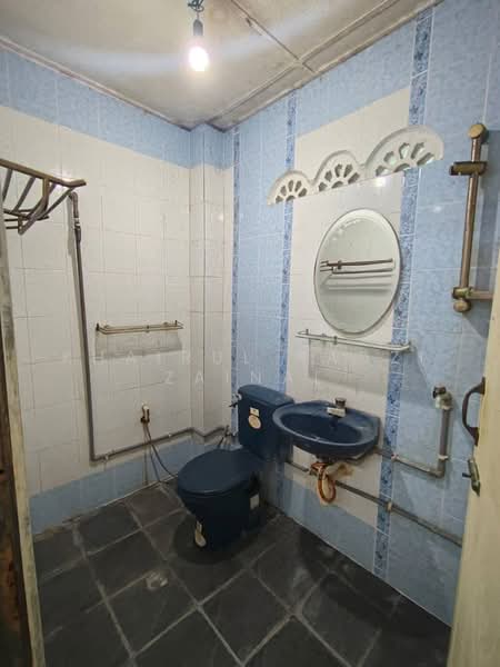 Rumah Teres 2 Tingkat untuk Dijual di Taman Sri Andalas (Klang) - Khairul Radzi Zainal - Bathroom - PropertyGuru.com.my
