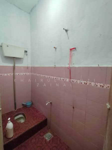 Rumah Teres 2 Tingkat untuk Dijual di Taman Sri Andalas (Klang) - Khairul Radzi Zainal - Bathroom - PropertyGuru.com.my