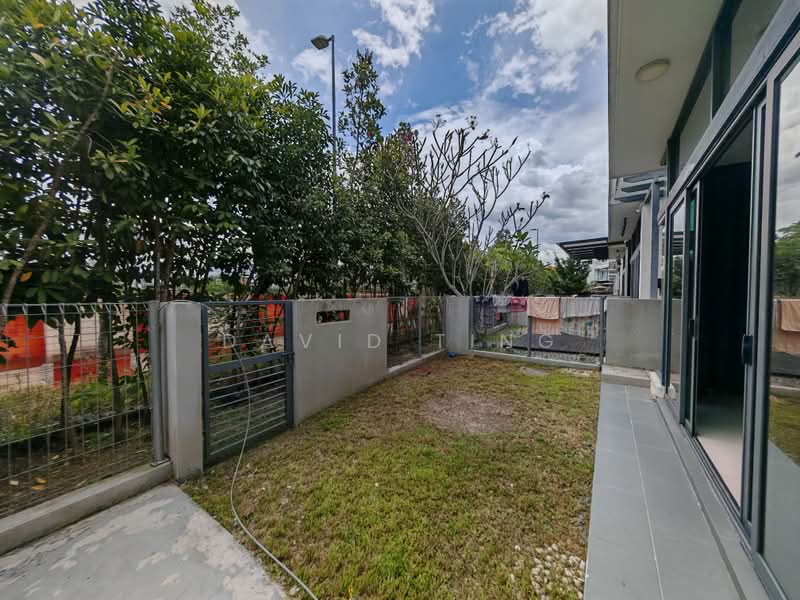 3-storey Terraced House for Sale in Lake Fields (Sungai Besi) - David Ting - PropertyGuru.com.my