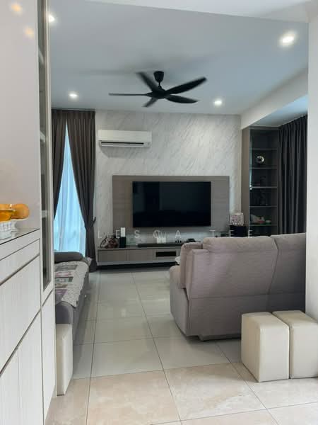Semi-Detached House for Rent in Setia Eco Park (Setia Alam) - Valesca Tee - Living Room - PropertyGuru.com.my