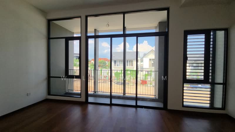 Rumah Berkembar untuk Dijual di Bandar Kinrara Seksyen 1 (Bandar Kinrara) - William Lim - Balcony - PropertyGuru.com.my
