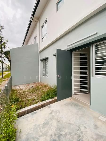 Rumah Teres 1-Tingkat untuk Disewa di Dengkil (Selangor) - Siti Haila - Exterior - PropertyGuru.com.my