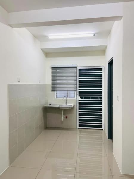 Rumah Teres 1-Tingkat untuk Disewa di Dengkil (Selangor) - Siti Haila - Kitchen - PropertyGuru.com.my