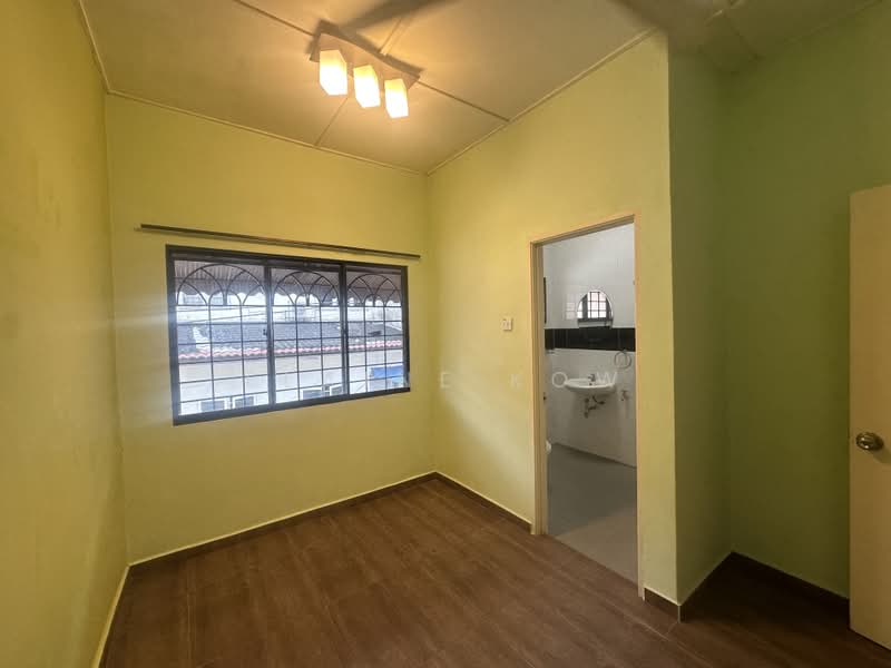 Rumah Teres 2 Tingkat untuk Dijual di BANDAR PUCHONG JAYA (Puchong) - Elaine Kow - PropertyGuru.com.my