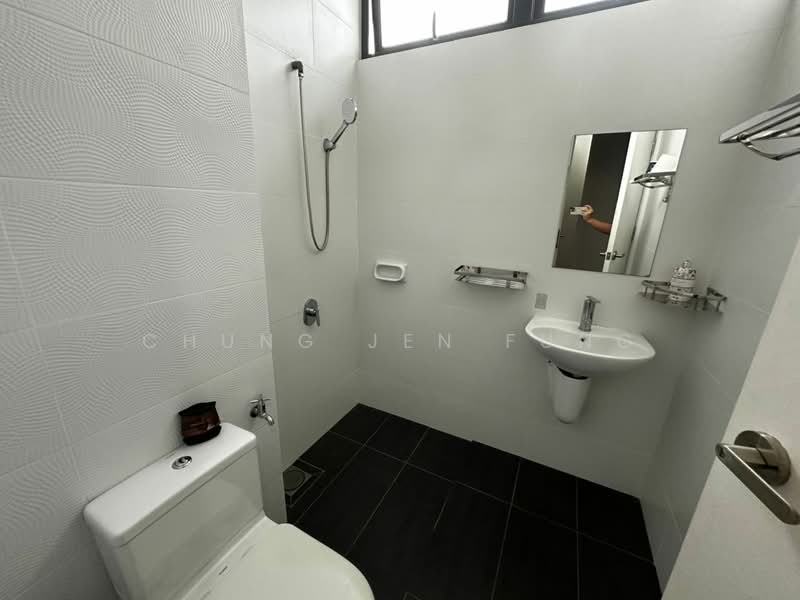 Cluster House for Sale in Eco Botanic (Iskandar Puteri (Nusajaya)) - CHUNG JEN FUNG - Bathroom - PropertyGuru.com.my
