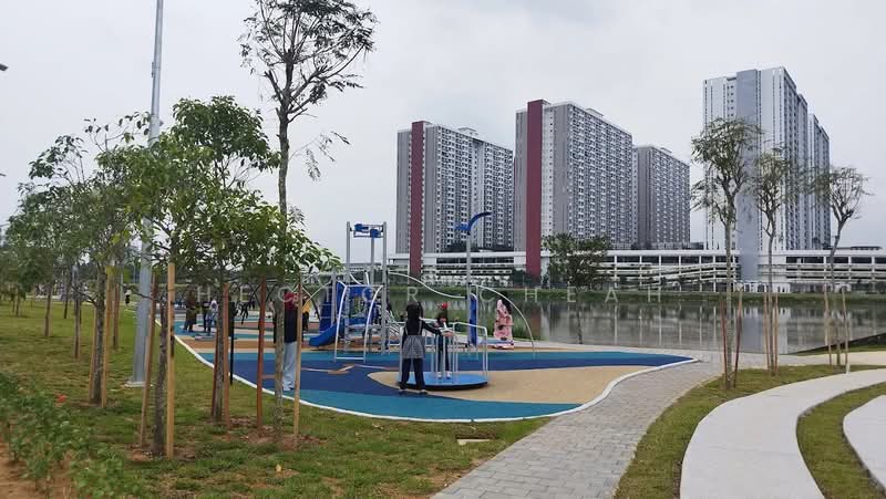 Kondominium untuk Dijual di Lakefront Residence - Hector Cheah - Exterior - PropertyGuru.com.my