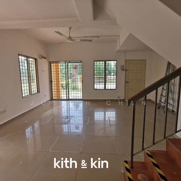 Rumah Teres 2 Tingkat untuk Dijual di Taman Desa Alam (Shah Alam) - Joseph Chan - Living Room - PropertyGuru.com.my
