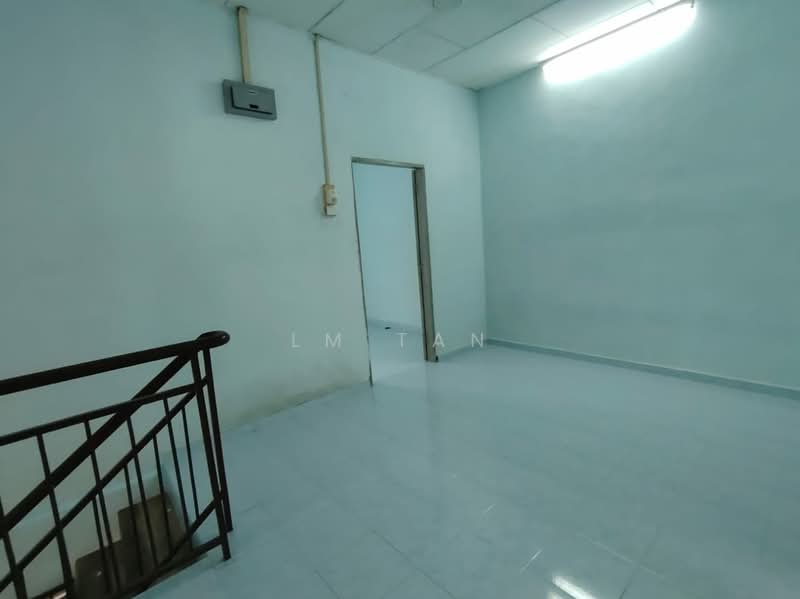 Rumah Teres 2 Tingkat untuk Dijual di Taman Kasawari (Simpang Ampat) - LM Tan - Interior - PropertyGuru.com.my